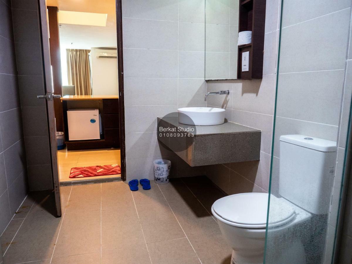 Berkat Studio Hotel Kota Bahru Luaran gambar